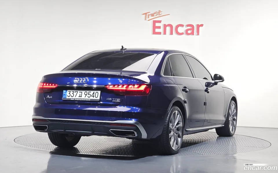 Audi A4 45 TFSI 2023 — миниатюра 2