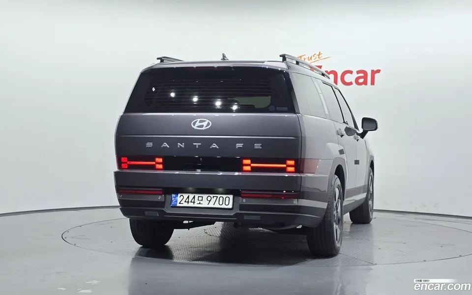 Hyundai SantaFe HEV 1.6 2WD 2023 — миниатюра 4