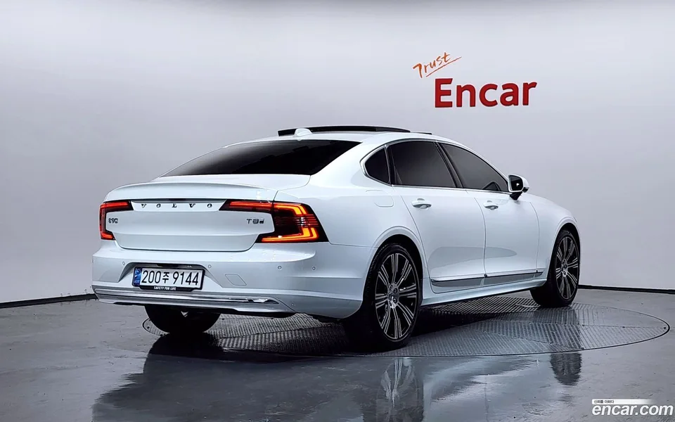 Volvo S90 T8 AWD 2025 — миниатюра 2