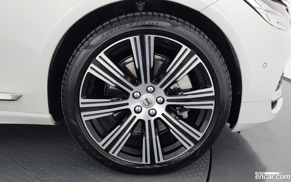 Volvo S90 T8 AWD 2025 — миниатюра 5