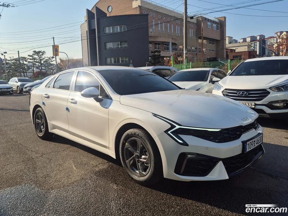 Kia K5 2.0 LPi() 2025 — миниатюра 2
