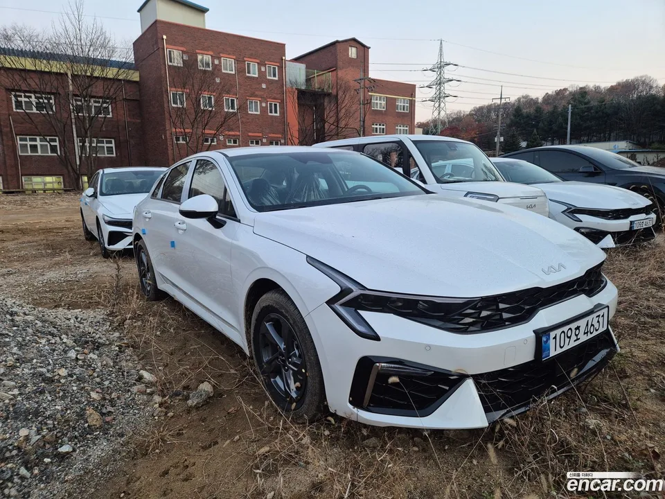 Kia K5 2.0 LPi() 2025 — миниатюра 2