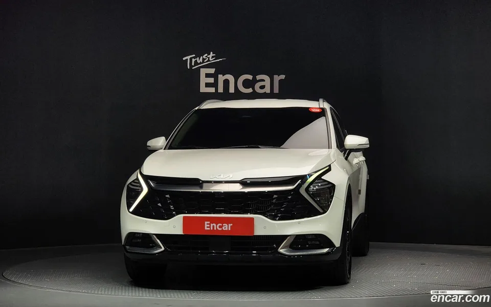 Kia Sportage 1.6 2WD 2023 — миниатюра 3