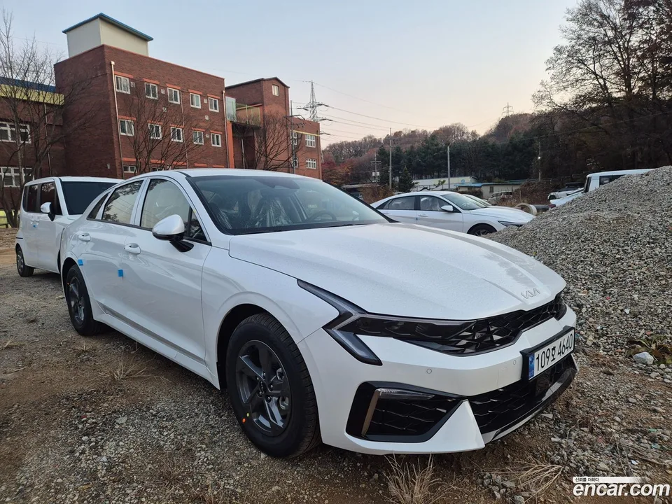 Kia K5 2.0 LPi() 2025 — миниатюра 2