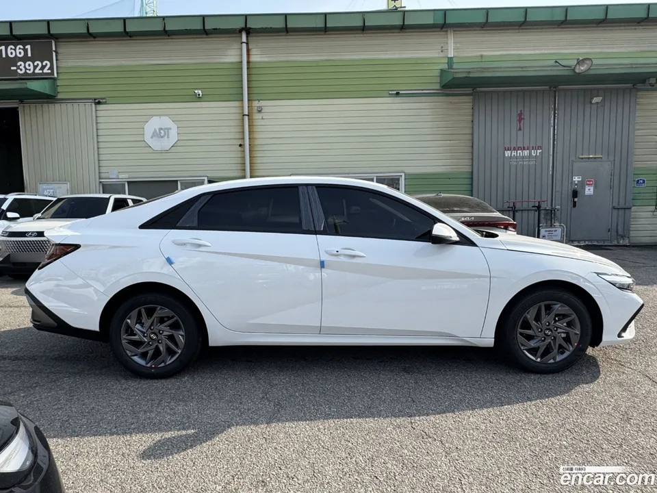 Hyundai Avante CN7 1.6 2025 — миниатюра 3