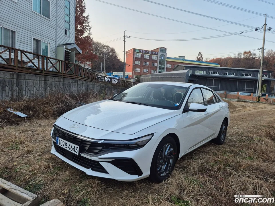 Hyundai Avante CN7 1.6 2025 — миниатюра 2