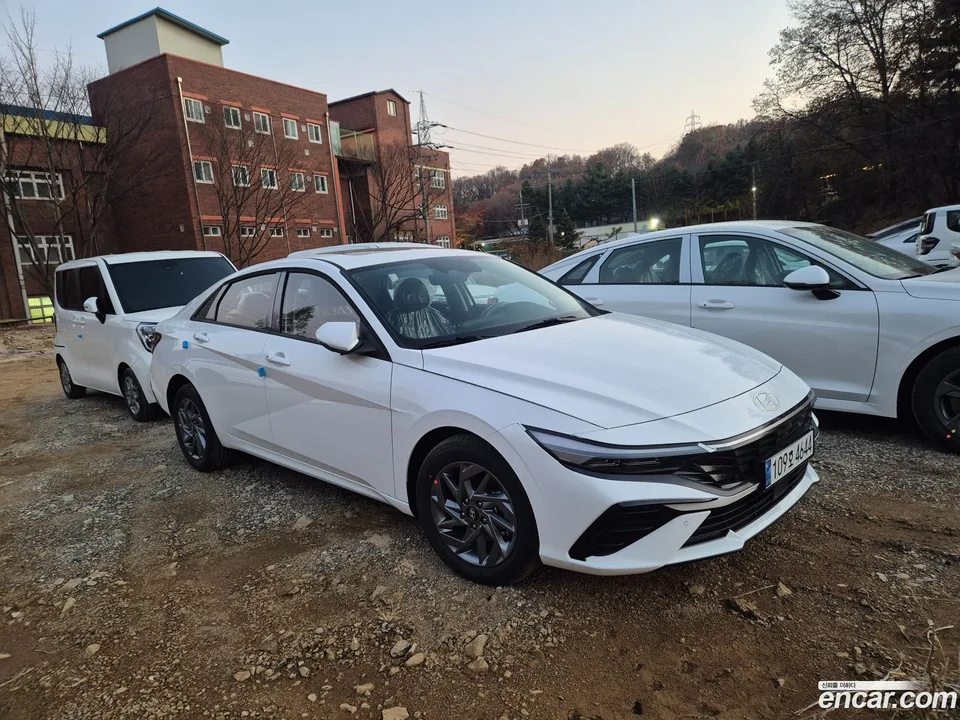 Hyundai Avante CN7 1.6 2025 — миниатюра 2