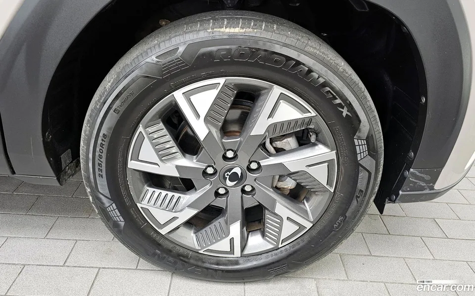 KG Mobility Torres EVX E7 2023 — миниатюра 5
