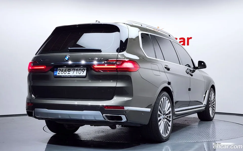BMW X7 xDrive 40d 7 2022 — миниатюра 2