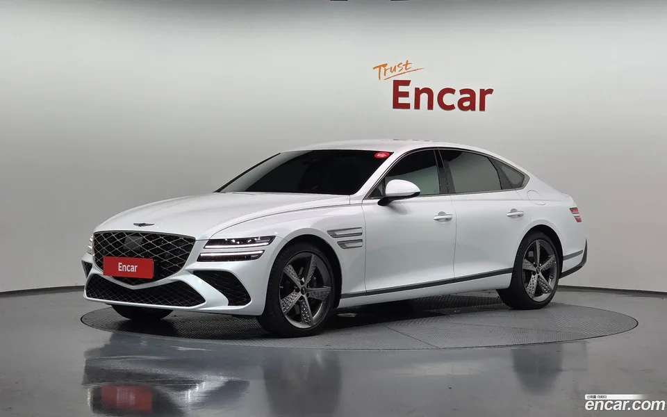 Genesis G80 2.5 2WD 2025 — фото 1, купить с доставкой в Москву