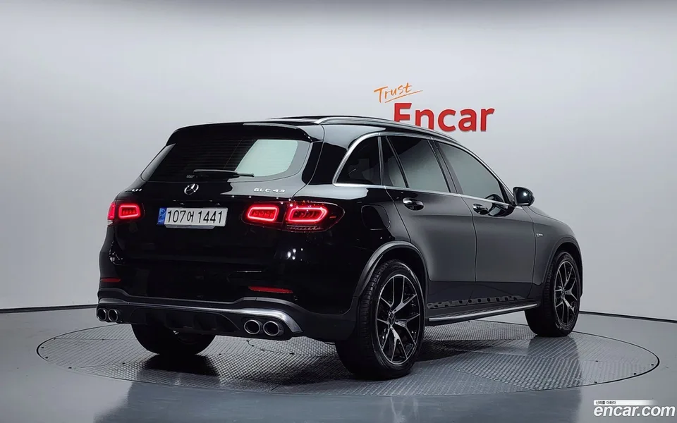 Mercedes-Benz GLC-Class AMG GLC43 4MATIC 2022 — миниатюра 2