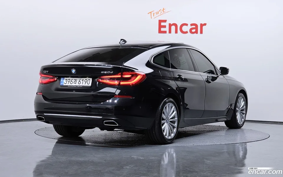 BMW 6 Series GT 620d 2022 — миниатюра 2