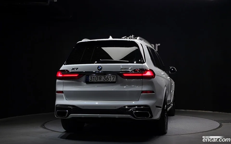 BMW X7 xDrive 40i M 6 2022 — миниатюра 4