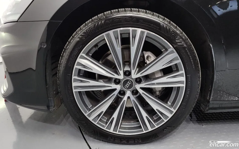 Audi A6 45 TFSI 2023 — миниатюра 5