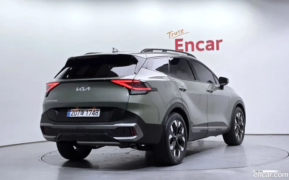 Kia Sportage 1.6 2WD 2023 — миниатюра 2