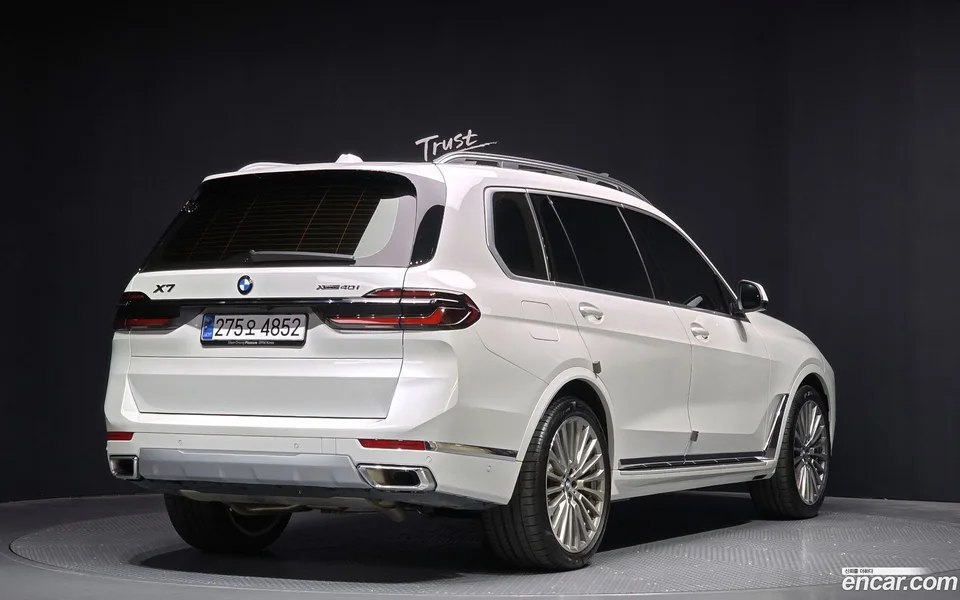 BMW X7 xDrive 40i 7 2025 — миниатюра 2
