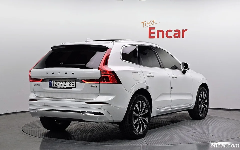 Volvo XC60 B5 2023 — миниатюра 2