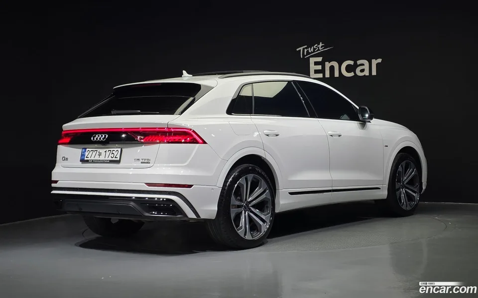 Audi Q8 (4M) 55 TFSI 2023 — миниатюра 2