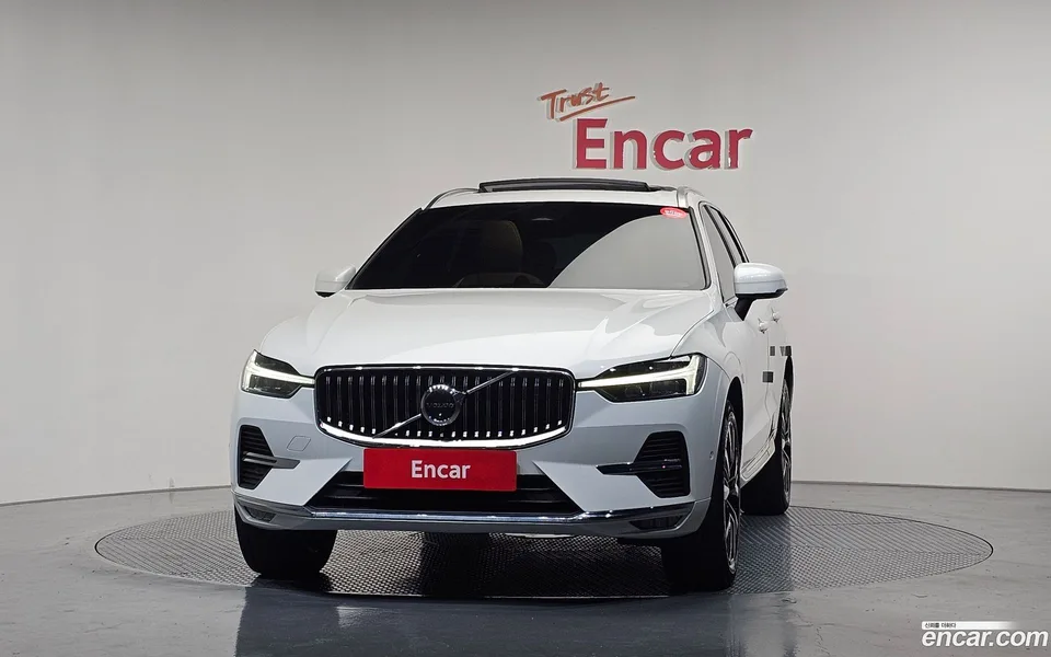 Volvo XC60 B6 2022 — миниатюра 3
