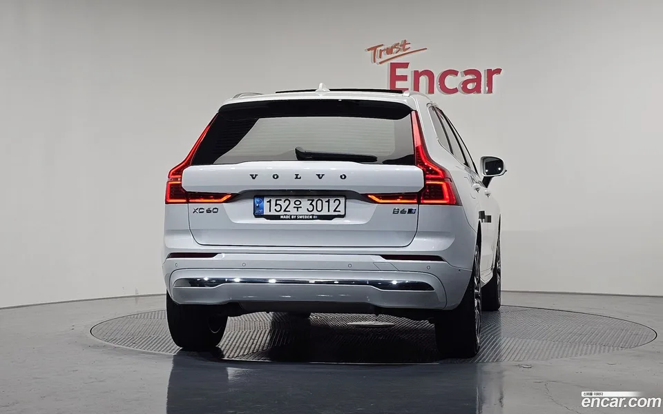 Volvo XC60 B6 2022 — миниатюра 4