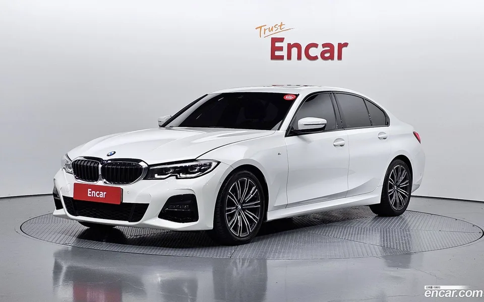 BMW 3 Series 320i M 2022 — фото 1, купить с доставкой в Москву