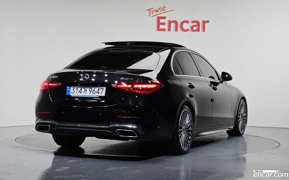 Mercedes-Benz C-Class C300 4MATIC AMG Line 2023 — миниатюра 2