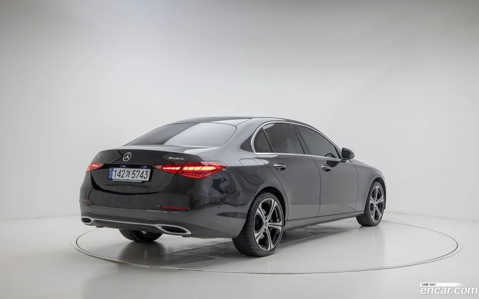 Mercedes-Benz C-Class C300 4MATIC 2023 — миниатюра 2