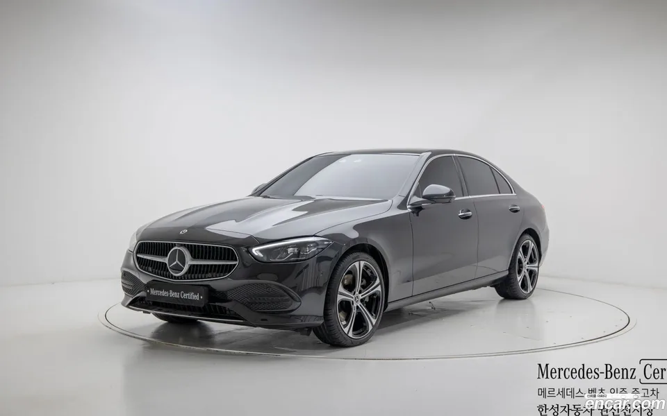 Mercedes-Benz C-Class C300 4MATIC 2023 — фото 1, купить с доставкой в Москву