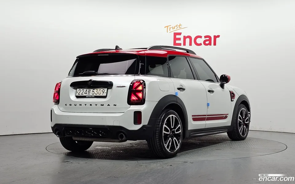 MINI Cooper S Countryman JCW 2023 — миниатюра 2