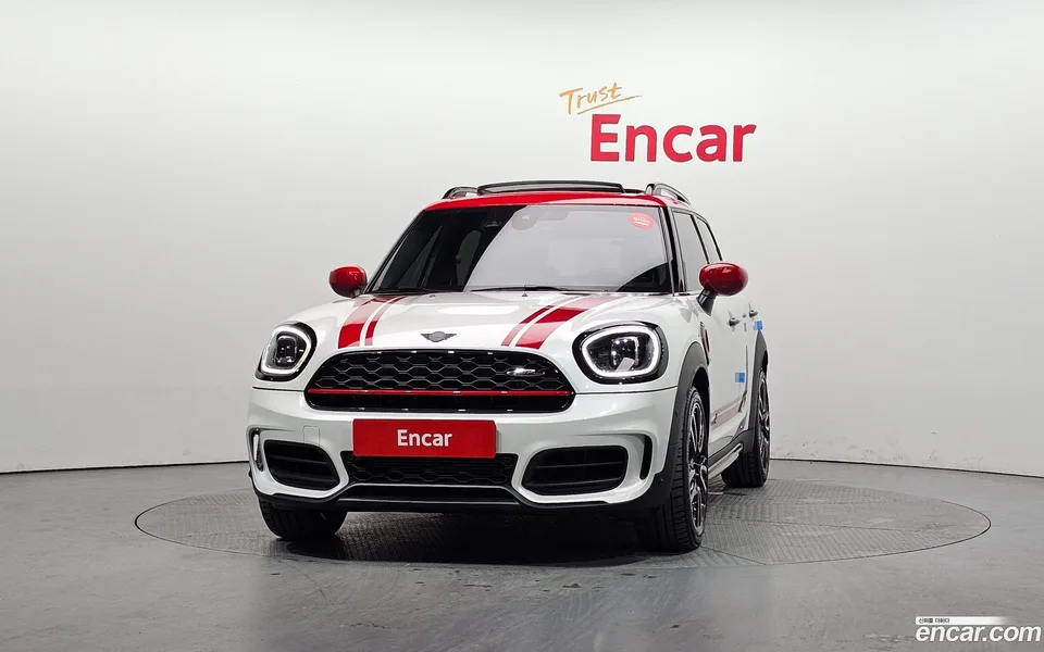 MINI Cooper S Countryman JCW 2023 — миниатюра 3