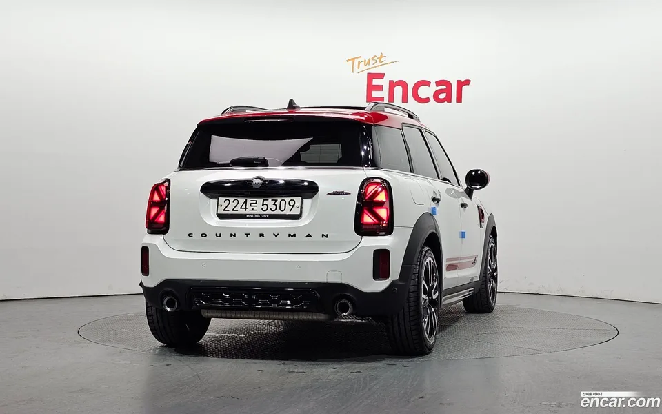 MINI Cooper S Countryman JCW 2023 — миниатюра 4