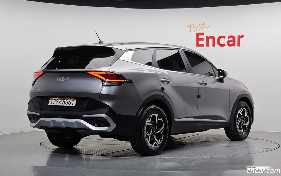 Kia Sportage 2.0 2WD 2022 — миниатюра 2