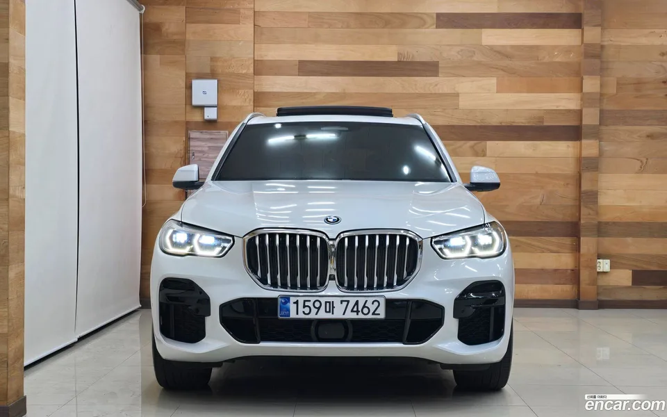 BMW X5 xDrive 45e M 2022 — миниатюра 3