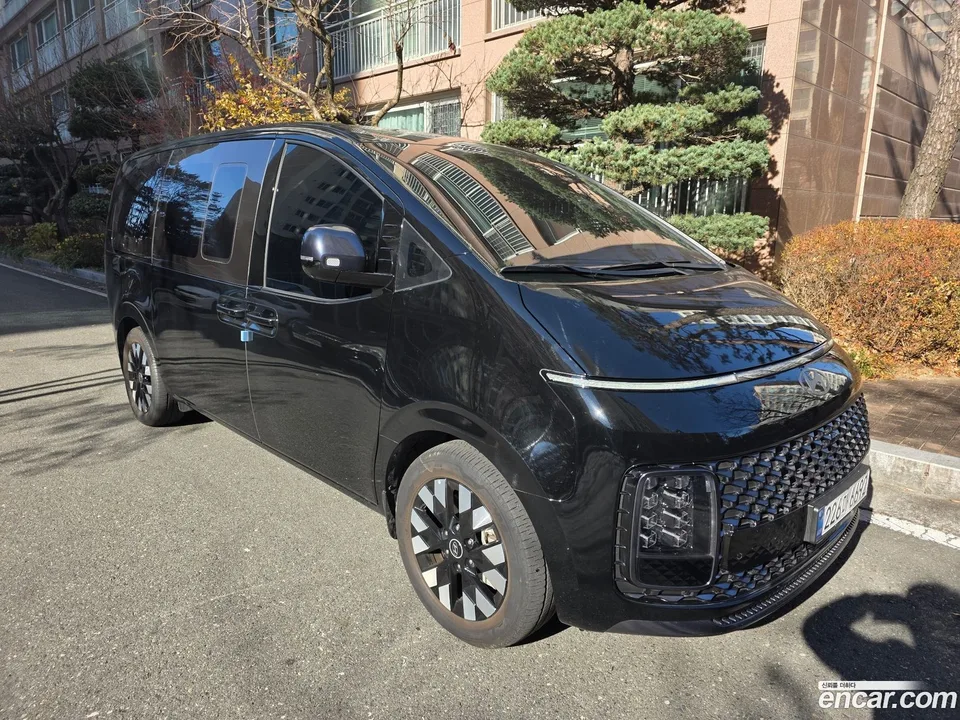 Hyundai Staria 4WD 9 2024 — миниатюра 4