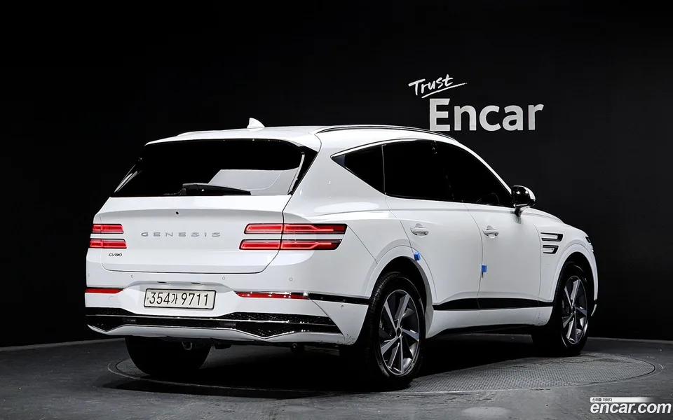 Genesis GV80 2.5T 2WD 2024 — миниатюра 2