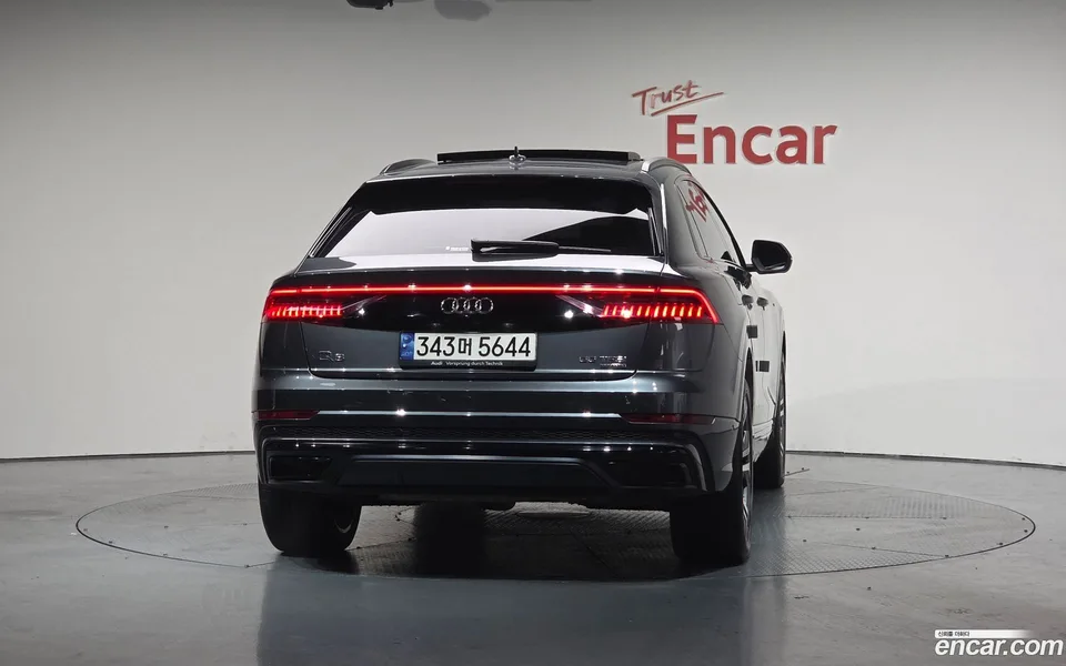 Audi Q8 (4M) 55 TFSI 2023 — миниатюра 4