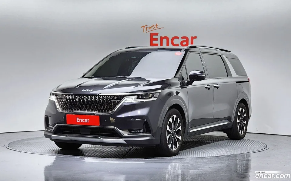 Kia Carnival 9 2023 — фото 1, купить с доставкой в Москву