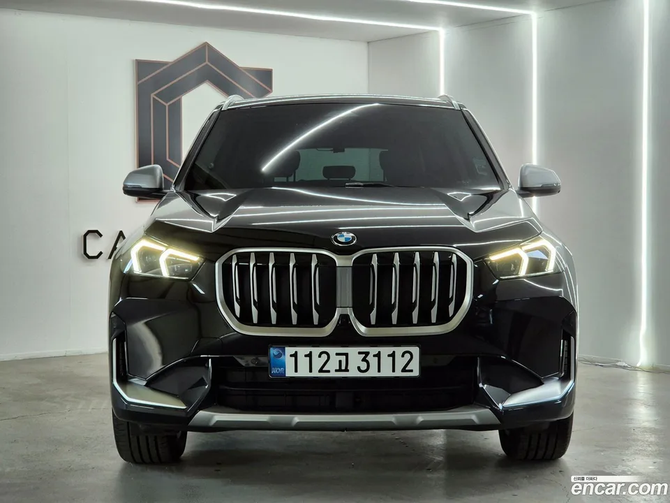 BMW X1 xDrive 20i xLine 2024 — миниатюра 2