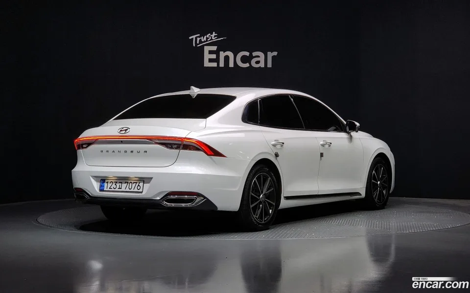 Hyundai Grandeur IG 2.5 2022 — миниатюра 2