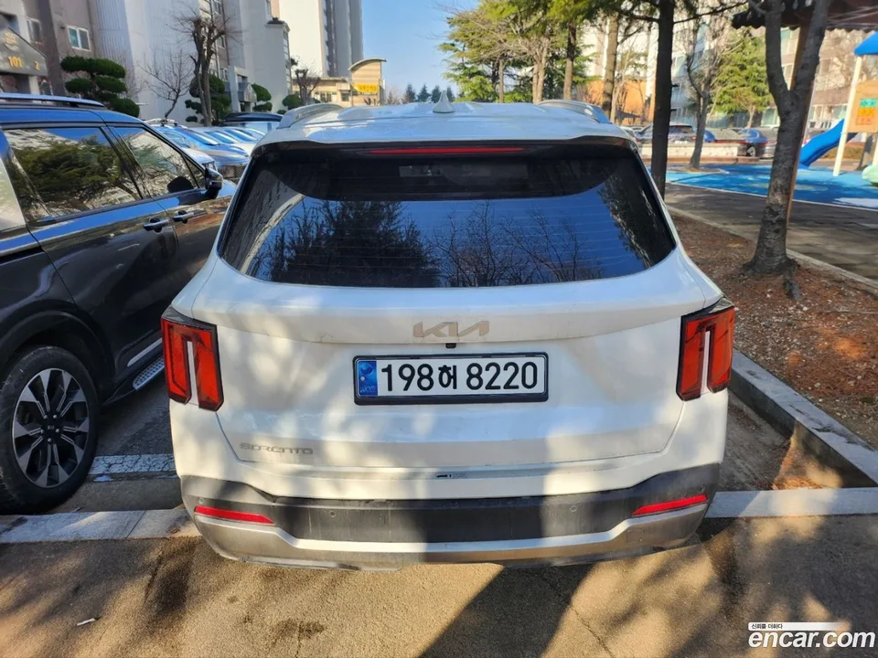 Kia Sorento 2.5T 2WD 2023 — миниатюра 3