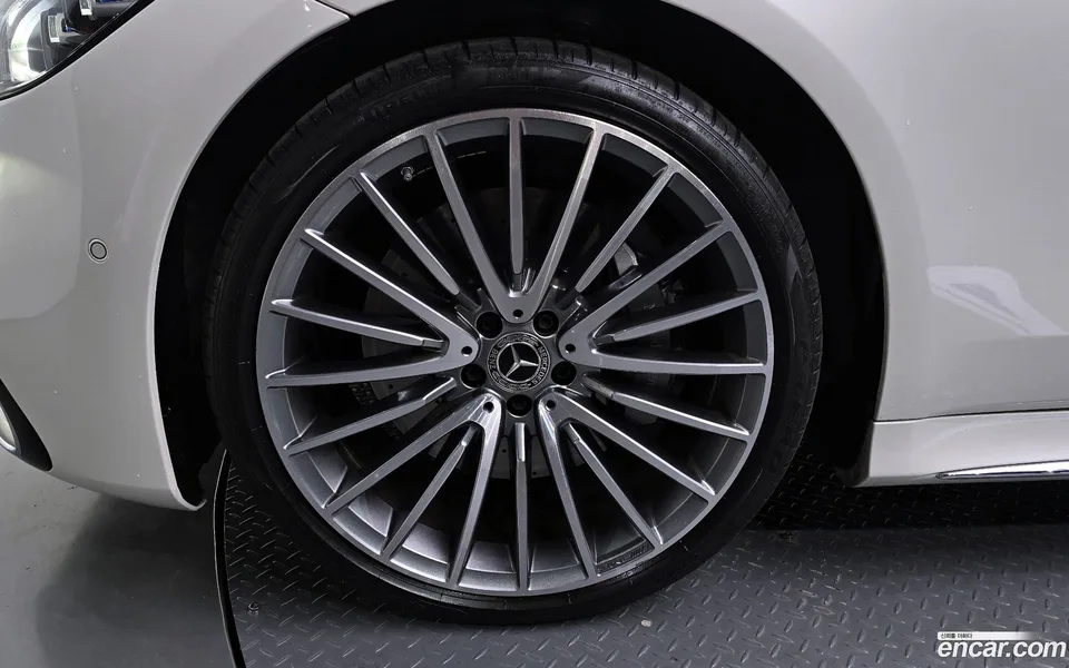 Mercedes-Benz S-Class S500L 4MATIC 2023 — миниатюра 5