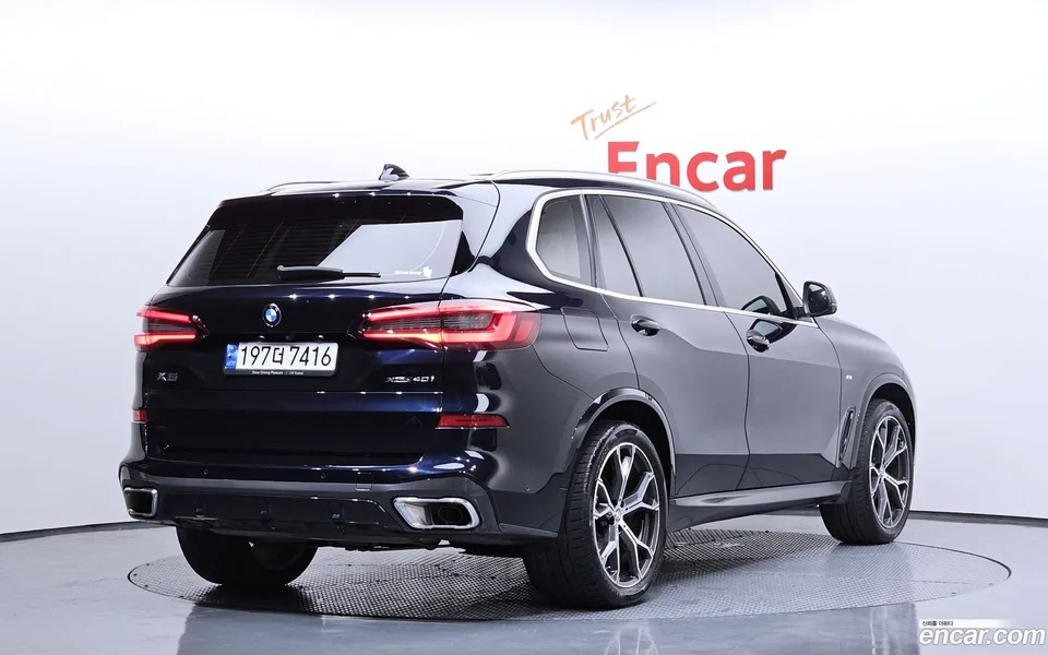 BMW X5 xDrive 40i M 2023 — миниатюра 2