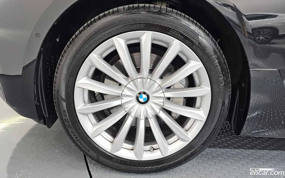 BMW 6 Series GT 620d 2022 — миниатюра 5