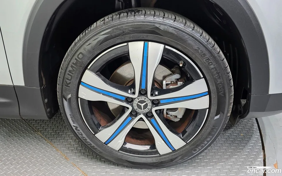 Mercedes-Benz EQB EQB300 4MATIC 2023 — миниатюра 5