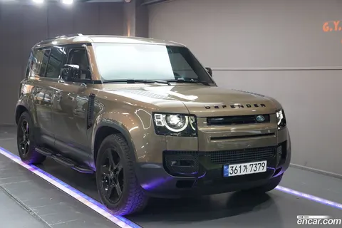 Land Rover Defender 2023 купить в Москве