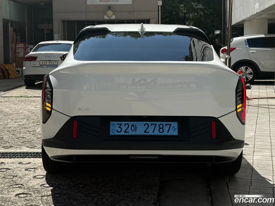 Kia EV4 2WD 2025 — миниатюра 5