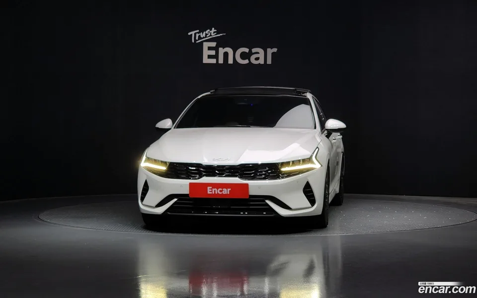 Kia K5 Hybrid 2023 — миниатюра 3