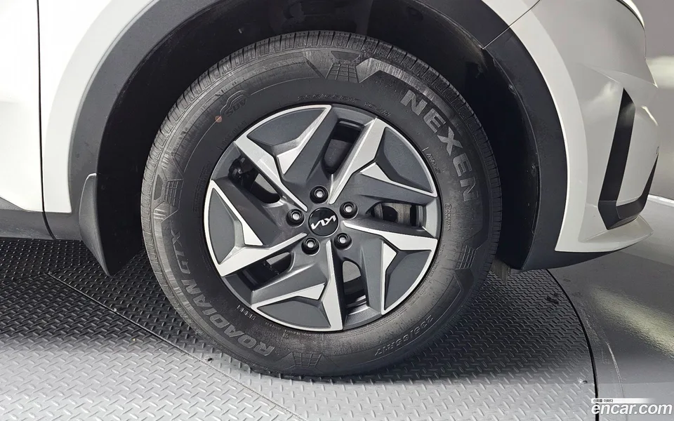 Kia Sorento HEV 1.6 2WD 2022 — миниатюра 5