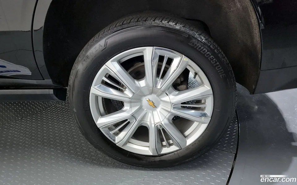 Chevrolet Tahoe 6.2 4WD 2022 — миниатюра 4