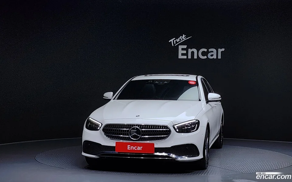 Mercedes-Benz E-Class E250 2023 — миниатюра 3